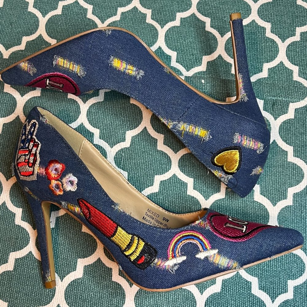Penny loves Kenny America Pumps - Picture 3 of 7